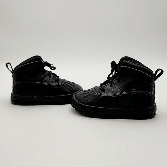 Big Kid's Nike Woodside 2 High Black/Black-Black (524872 004) Size 6c - Picture 2 of 15